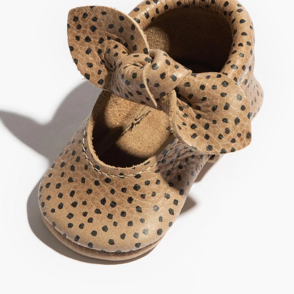 Newborn Almond Speckles Knotted Bow Baby Shoe 2 Newborn Almond Speckles Knotted Bow Baby Shoe - Image 2