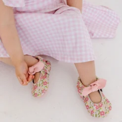 Spring Bouquet Knotted Bow Baby Shoe -Carter’s Store RemieGirlxFP 4 c6eeed60 dcb2 4157 b72d c5bc5be463a1